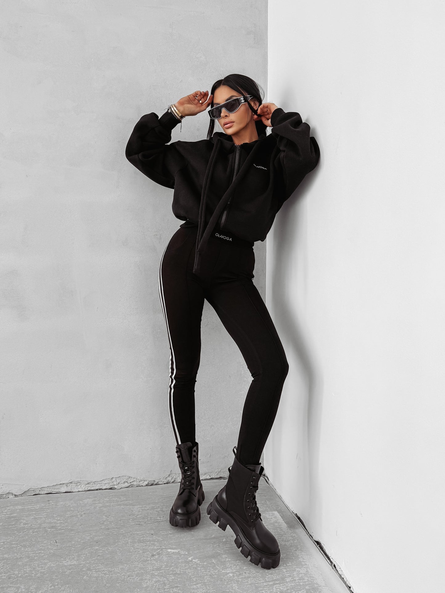 Feelings Pulcsi Fekete