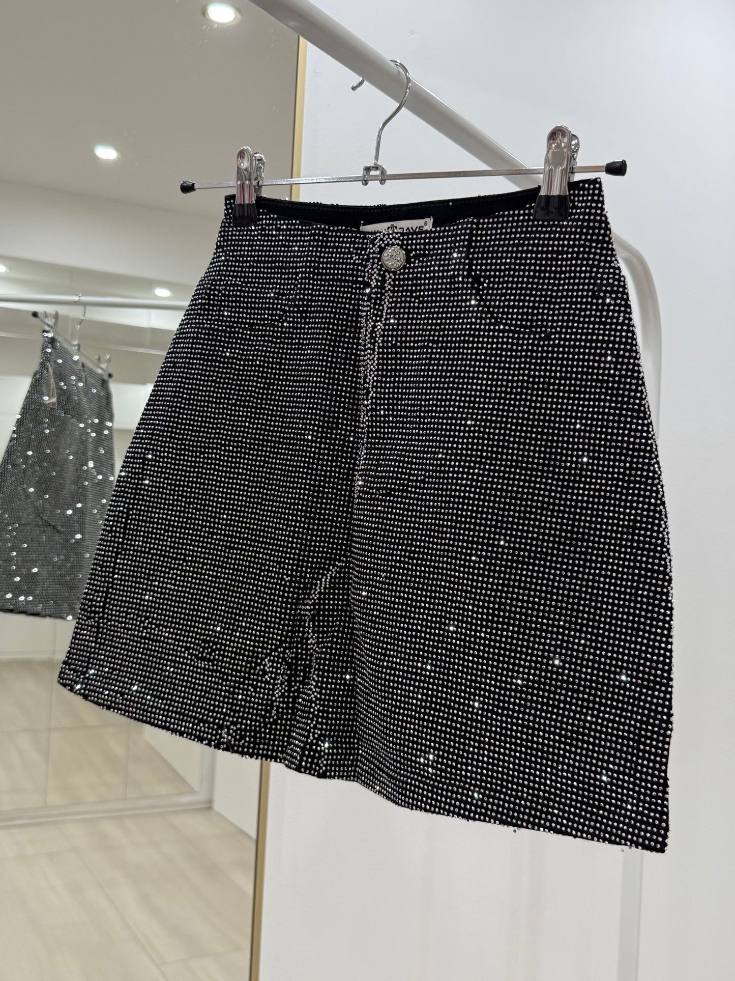 Sparks On Me Szoknyanadrág Fekete
