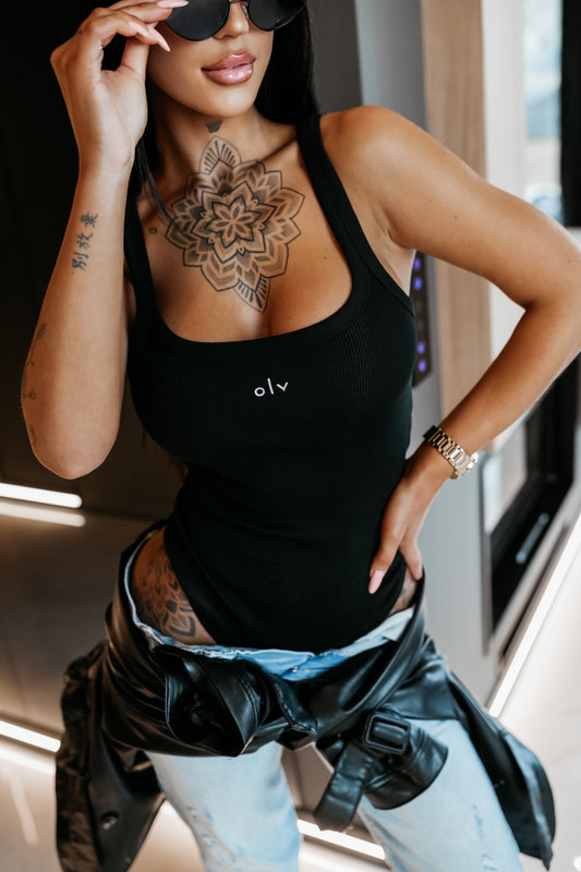 Akopi Body Fekete